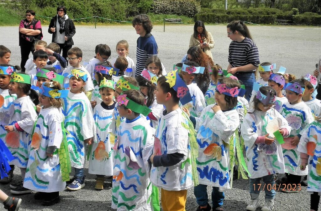 Ecole : carnaval intergénérationnel et permis piéton